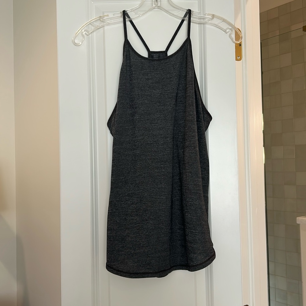 Lululemon exercise top